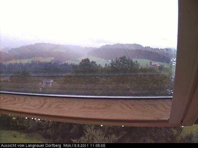 Webcam-Bild: Aussicht vom Dorfberg in Langnau 20110815-110500