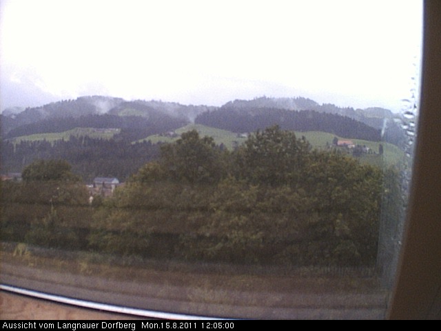 Webcam-Bild: Aussicht vom Dorfberg in Langnau 20110815-120500