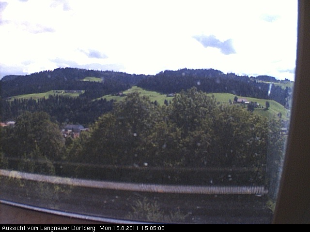 Webcam-Bild: Aussicht vom Dorfberg in Langnau 20110815-150500