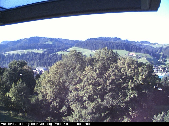 Webcam-Bild: Aussicht vom Dorfberg in Langnau 20110817-080500