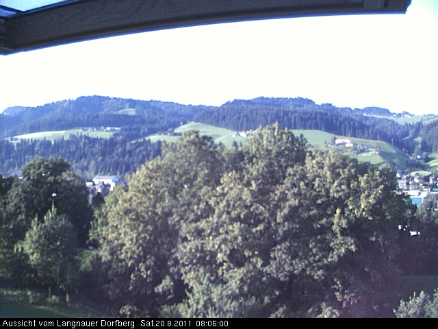 Webcam-Bild: Aussicht vom Dorfberg in Langnau 20110820-080500