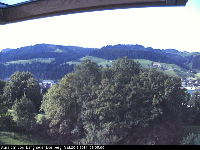 Webcam-Bild: Aussicht vom Dorfberg in Langnau 20110820-090500