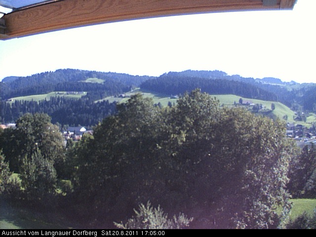 Webcam-Bild: Aussicht vom Dorfberg in Langnau 20110820-170500