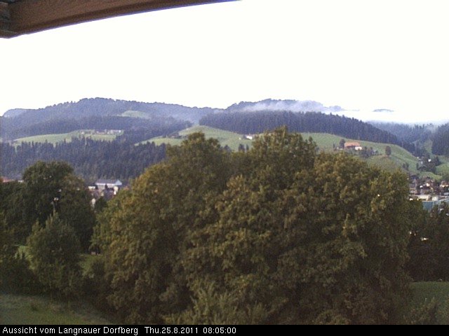 Webcam-Bild: Aussicht vom Dorfberg in Langnau 20110825-080500