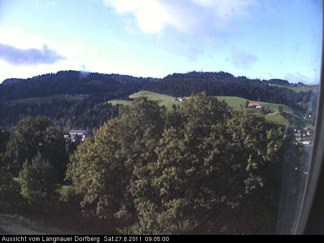 Webcam-Bild: Aussicht vom Dorfberg in Langnau 20110827-090500