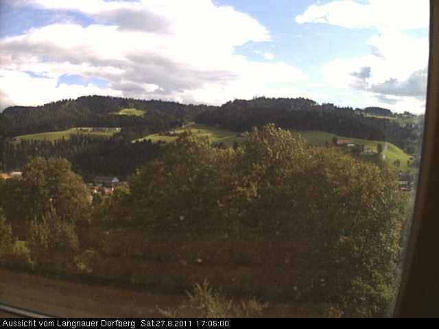 Webcam-Bild: Aussicht vom Dorfberg in Langnau 20110827-170500