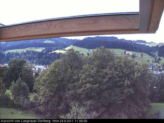 Webcam-Bild: Aussicht vom Dorfberg in Langnau 20110829-110500