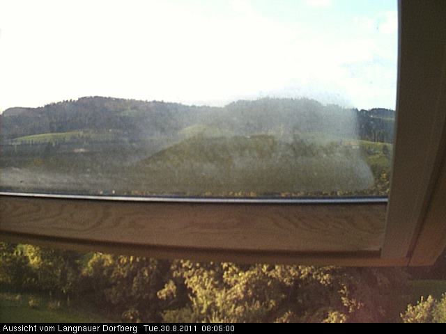 Webcam-Bild: Aussicht vom Dorfberg in Langnau 20110830-080500