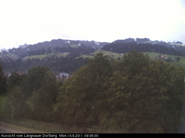 Webcam-Bild: Aussicht vom Dorfberg in Langnau 20110919-090500