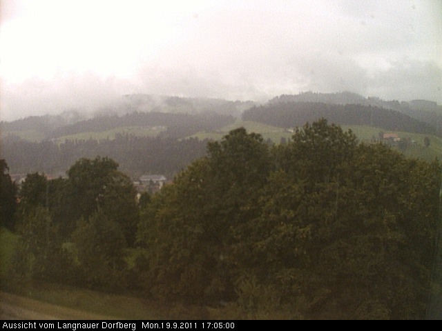 Webcam-Bild: Aussicht vom Dorfberg in Langnau 20110919-170500