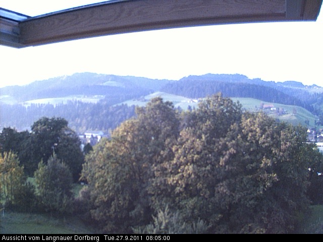 Webcam-Bild: Aussicht vom Dorfberg in Langnau 20110927-080500