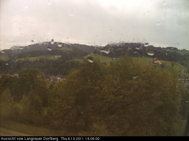 Webcam-Bild: Aussicht vom Dorfberg in Langnau 20111006-160500