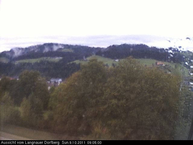 Webcam-Bild: Aussicht vom Dorfberg in Langnau 20111009-090500