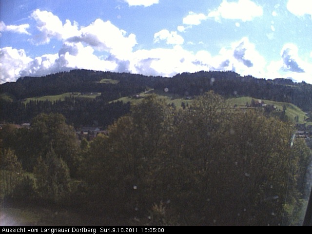 Webcam-Bild: Aussicht vom Dorfberg in Langnau 20111009-150500
