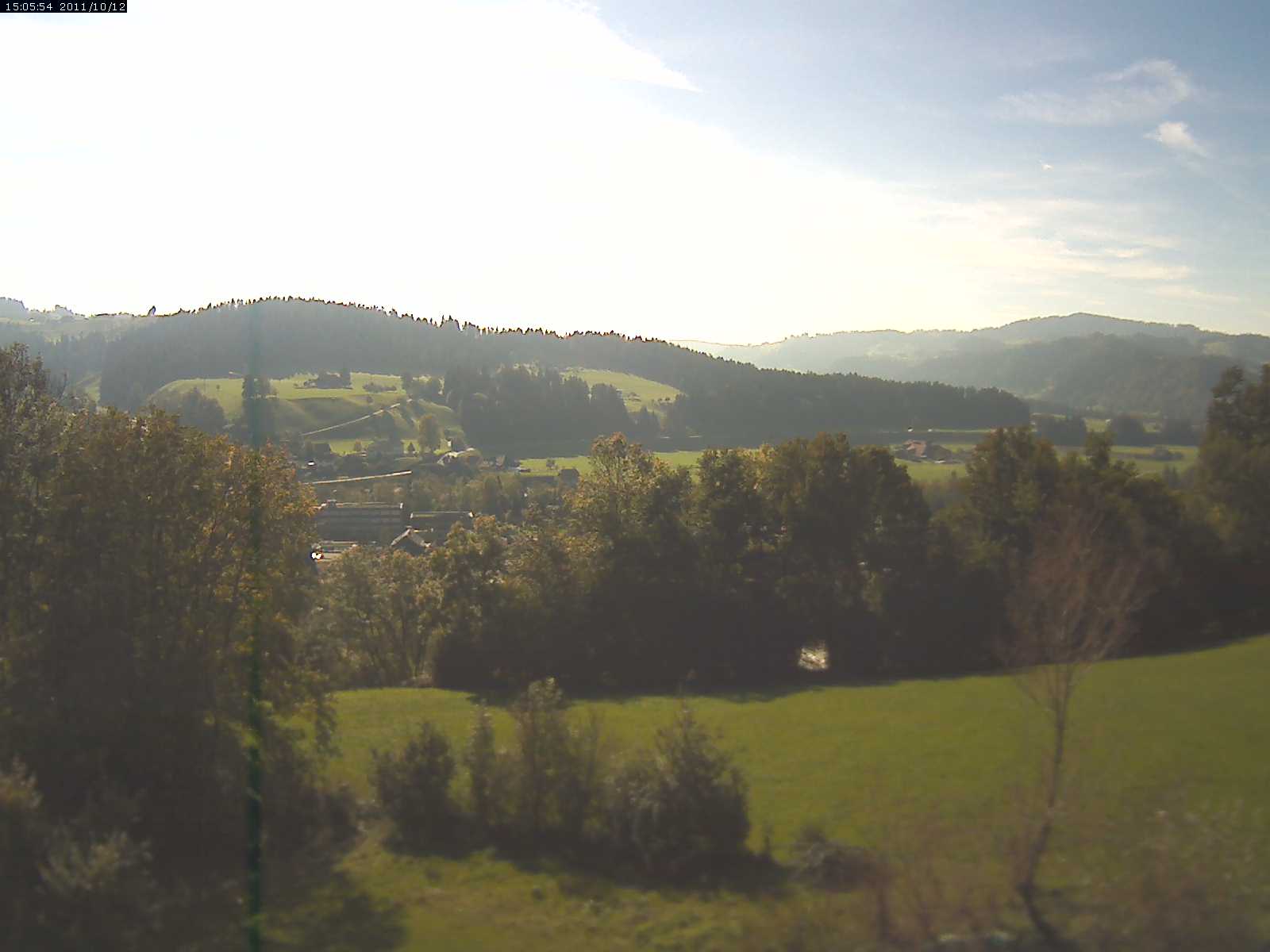 Webcam-Bild: Aussicht vom Dorfberg in Langnau 20111012-150600