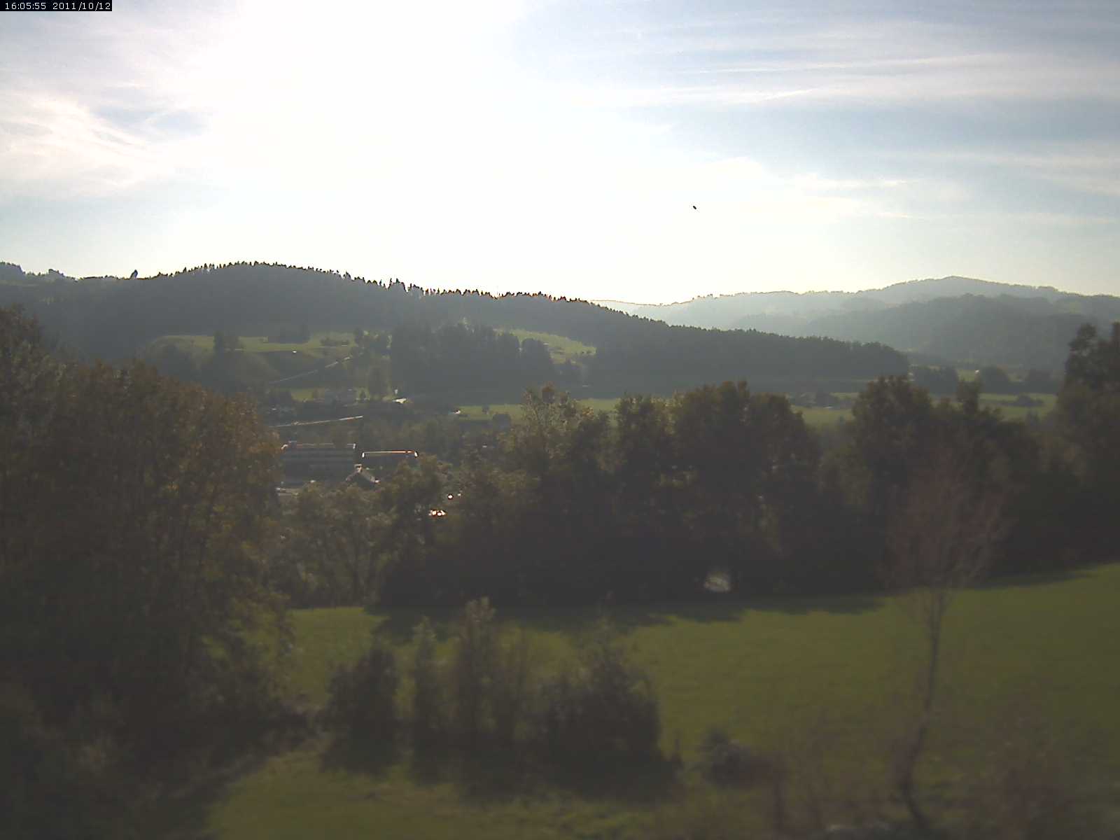 Webcam-Bild: Aussicht vom Dorfberg in Langnau 20111012-160600