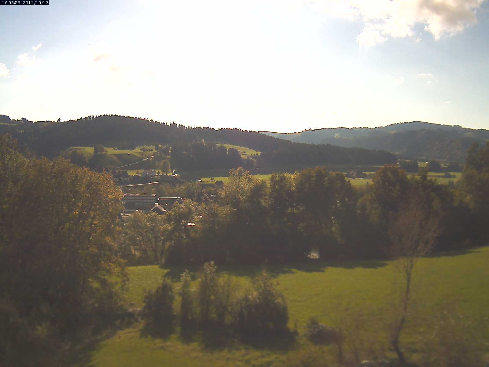 Webcam-Bild: Aussicht vom Dorfberg in Langnau 20111013-160601