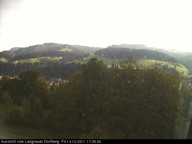 Webcam-Bild: Aussicht vom Dorfberg in Langnau 20111014-170500
