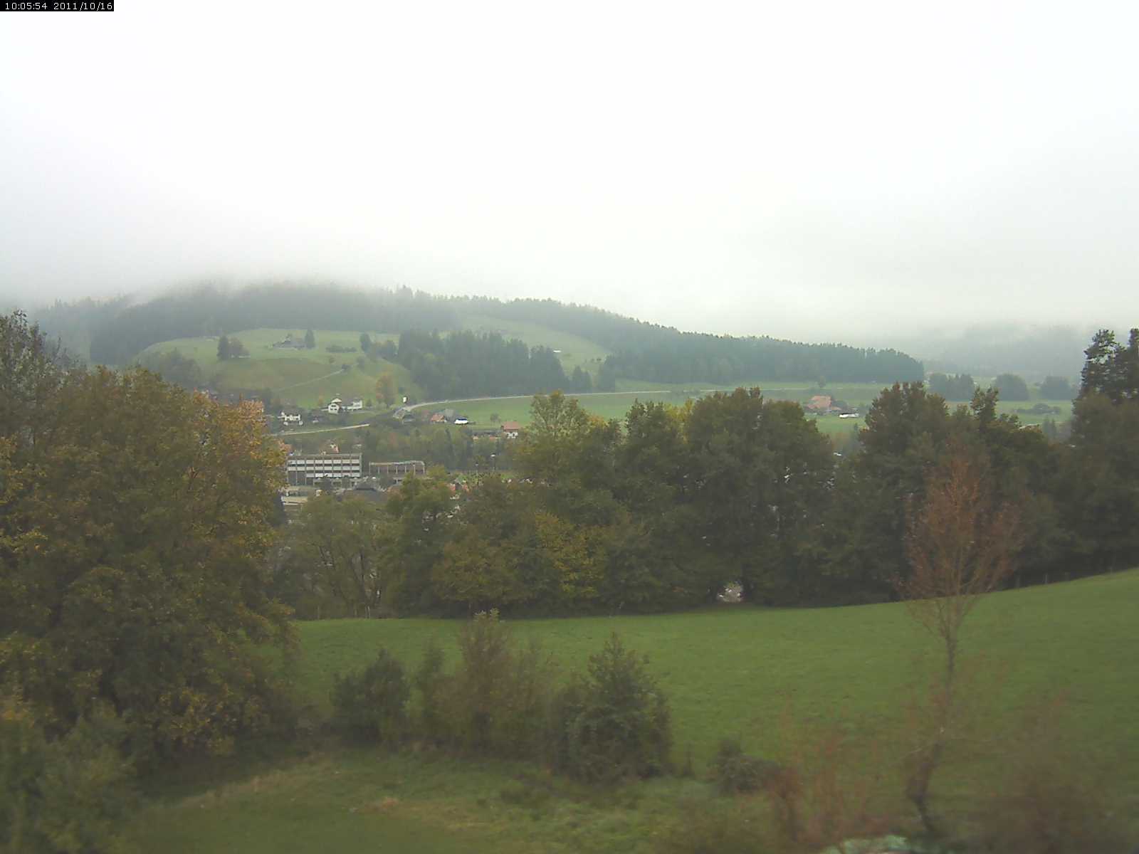 Webcam-Bild: Aussicht vom Dorfberg in Langnau 20111016-100600