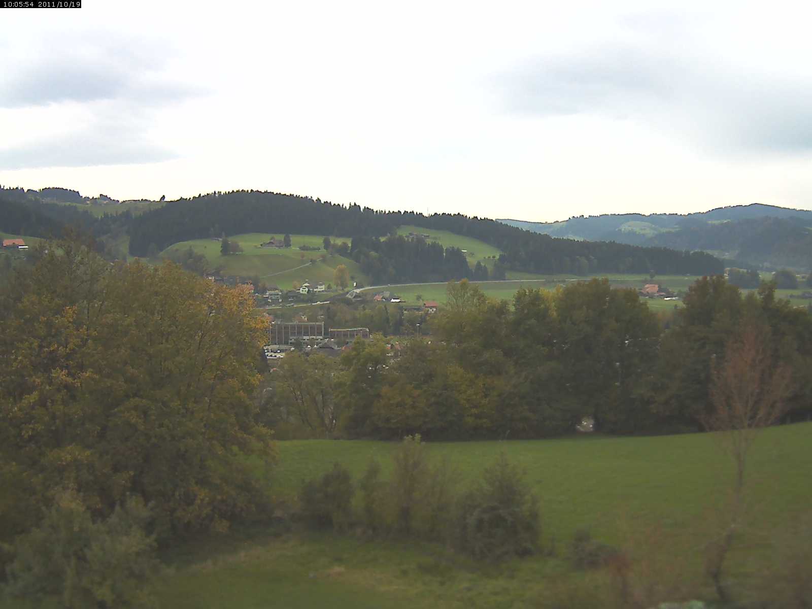Webcam-Bild: Aussicht vom Dorfberg in Langnau 20111019-100600