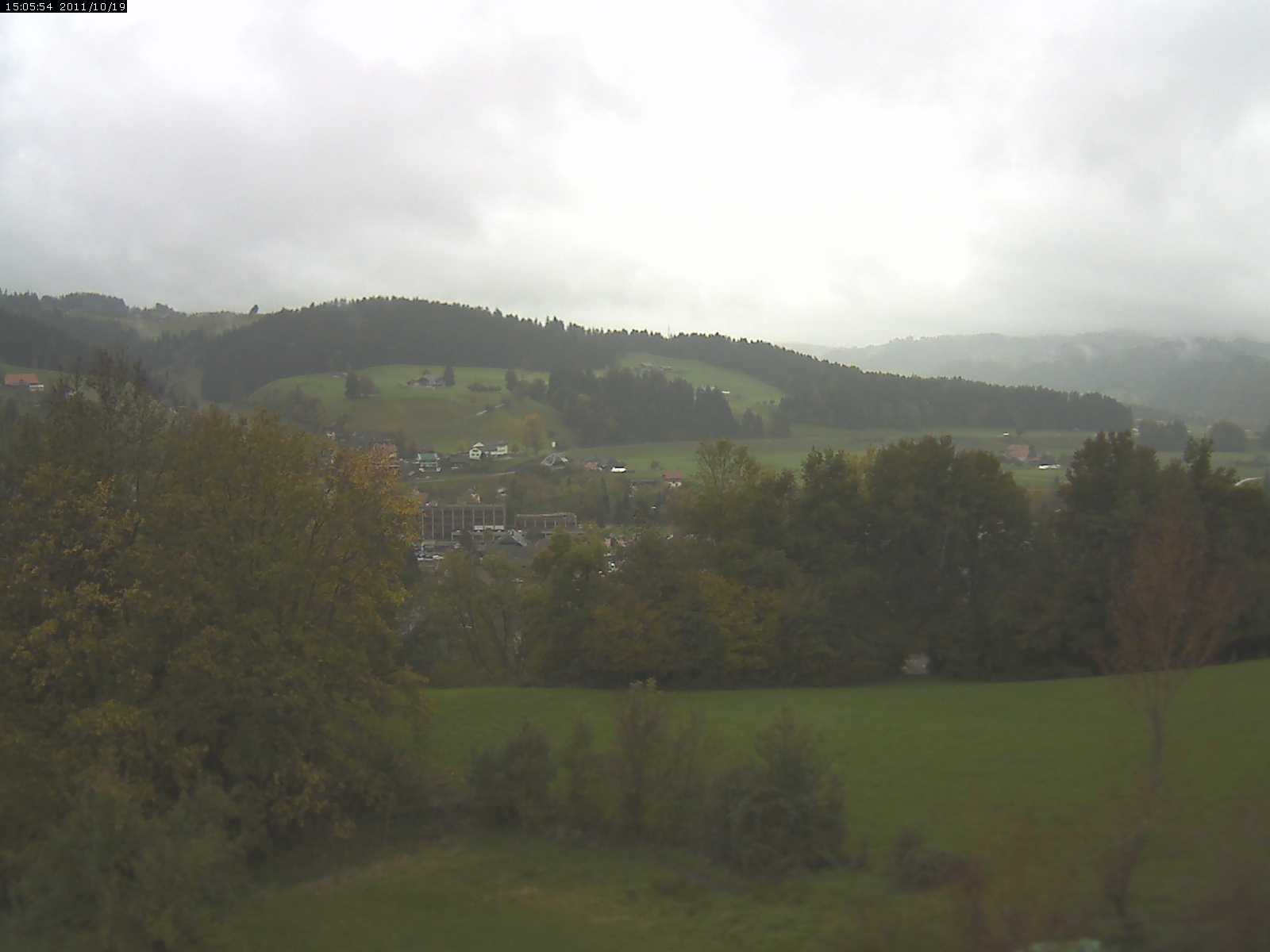 Webcam-Bild: Aussicht vom Dorfberg in Langnau 20111019-150600