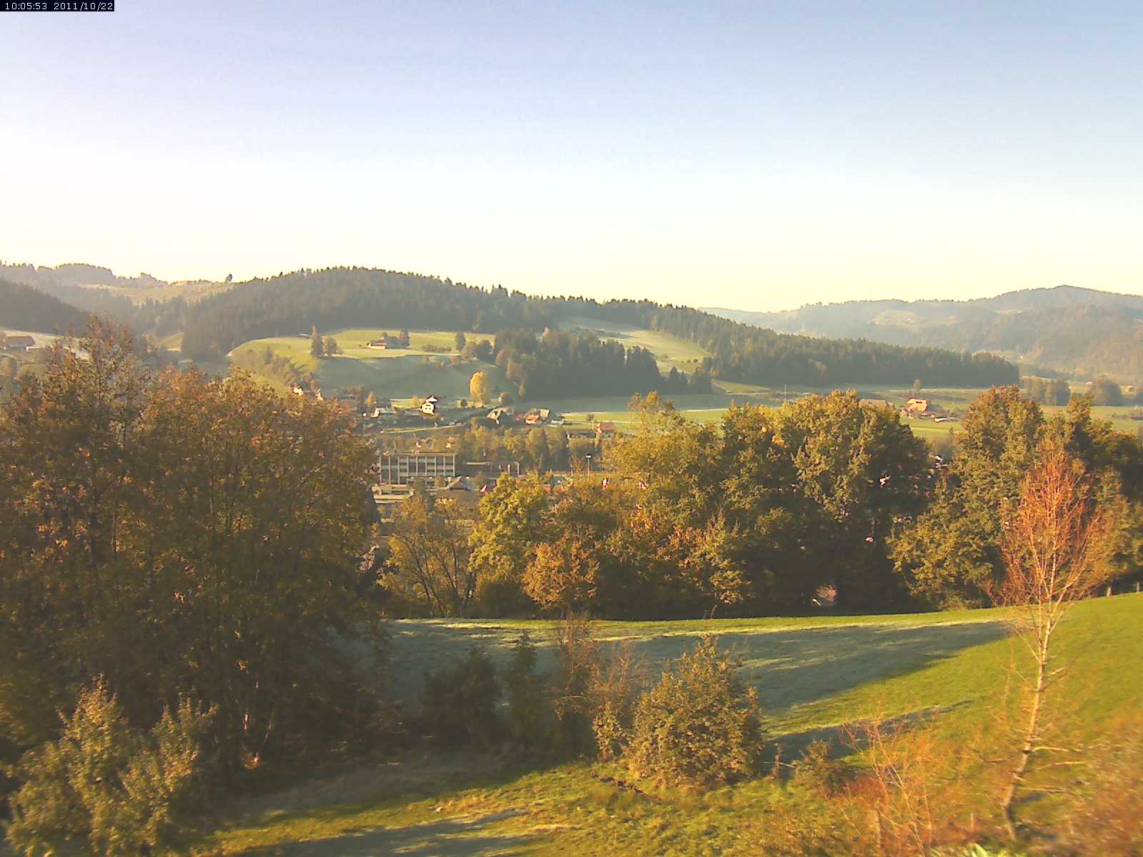 Webcam-Bild: Aussicht vom Dorfberg in Langnau 20111022-100600