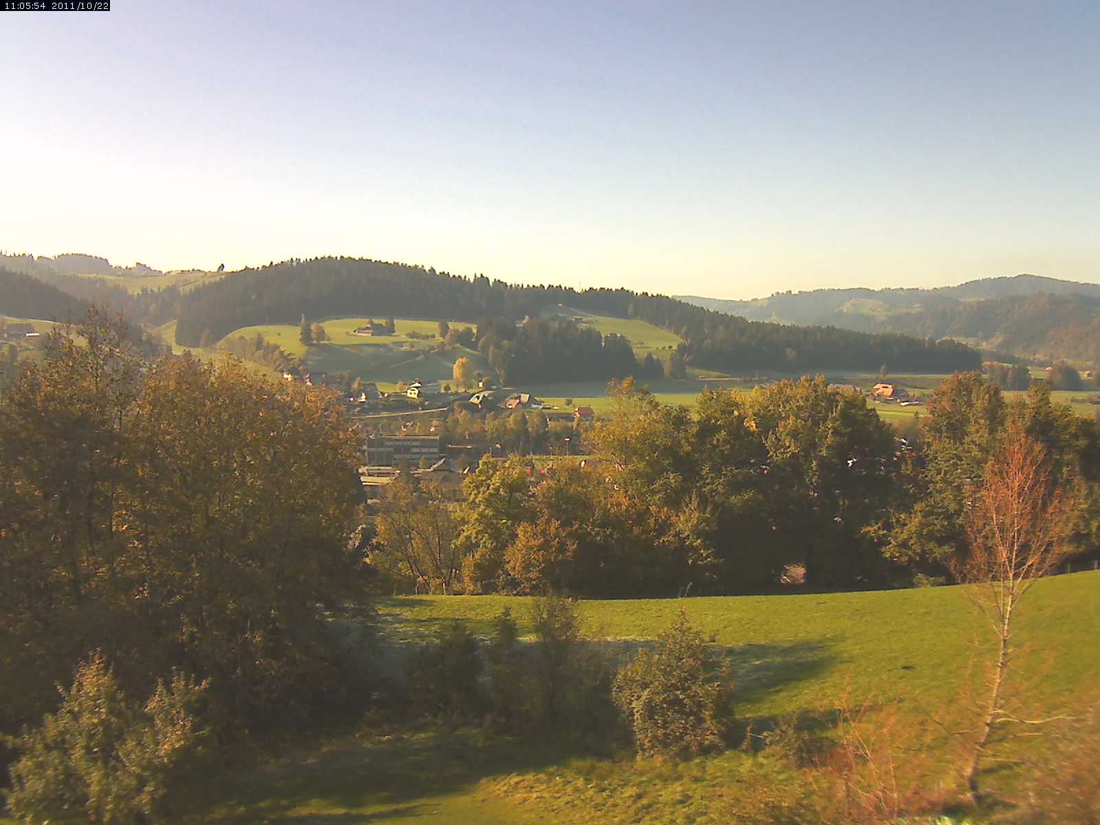 Webcam-Bild: Aussicht vom Dorfberg in Langnau 20111022-110600