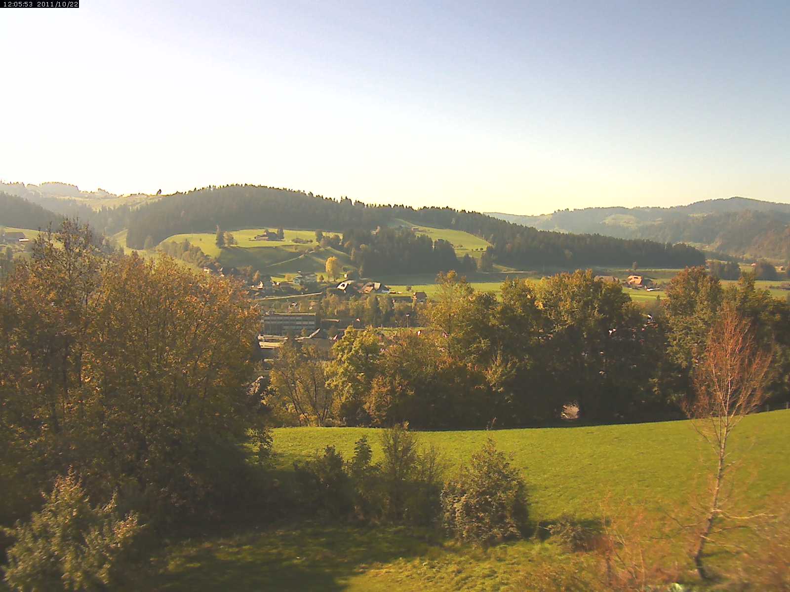 Webcam-Bild: Aussicht vom Dorfberg in Langnau 20111022-120600