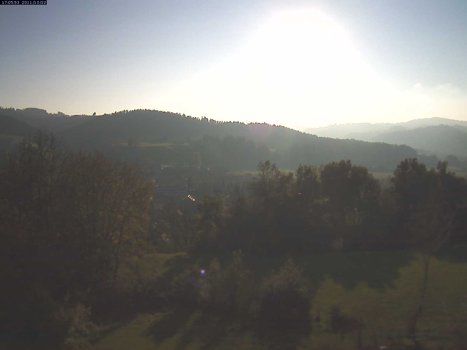 Webcam-Bild: Aussicht vom Dorfberg in Langnau 20111022-170600