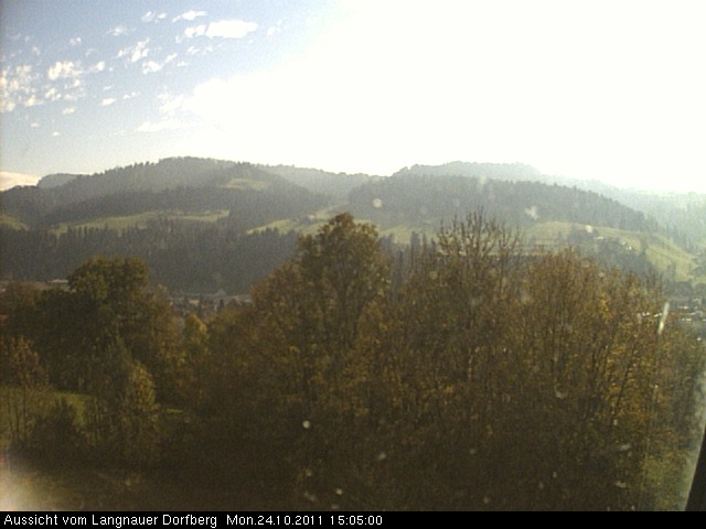 Webcam-Bild: Aussicht vom Dorfberg in Langnau 20111024-150500