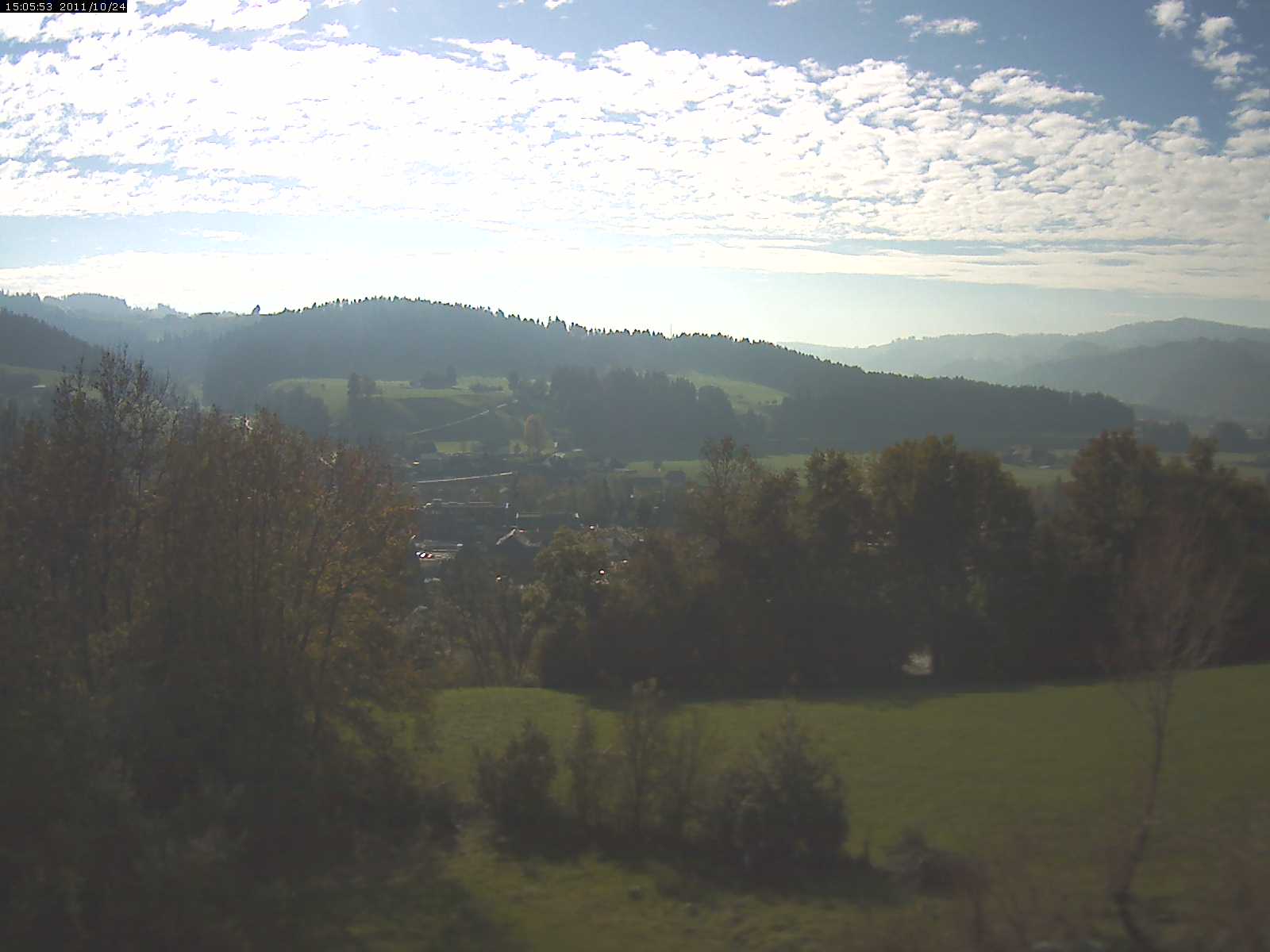 Webcam-Bild: Aussicht vom Dorfberg in Langnau 20111024-150600