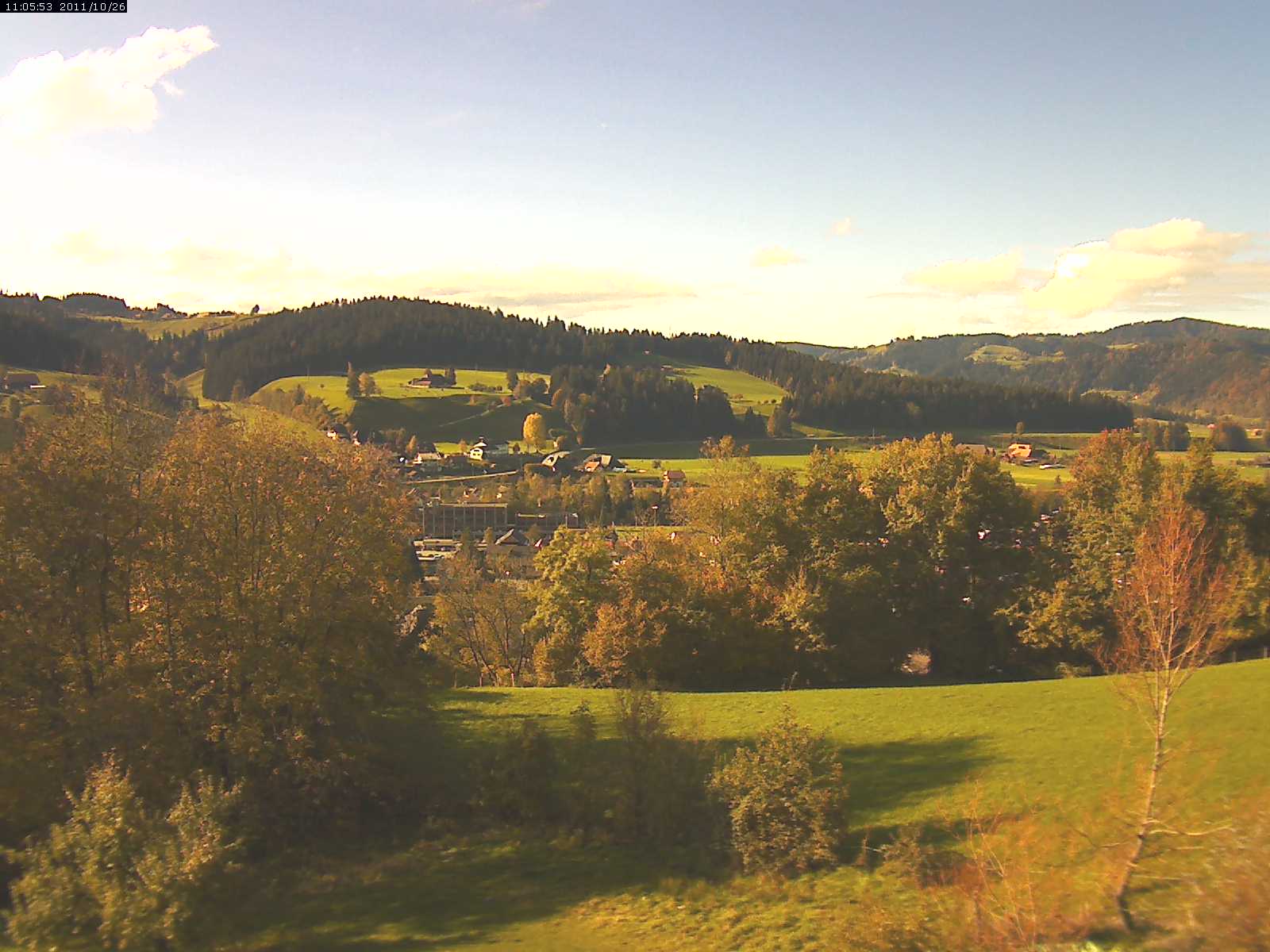 Webcam-Bild: Aussicht vom Dorfberg in Langnau 20111026-110600
