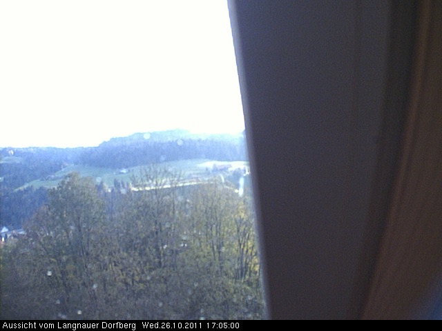 Webcam-Bild: Aussicht vom Dorfberg in Langnau 20111026-170500