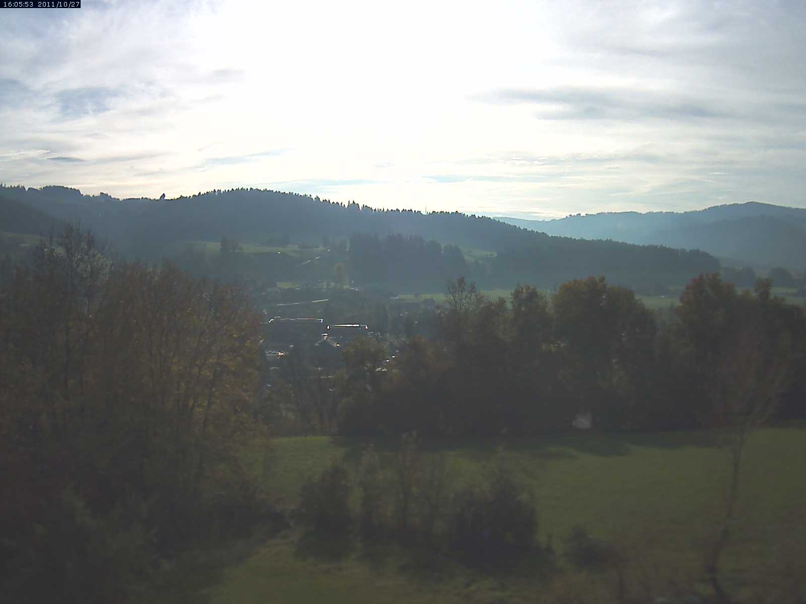 Webcam-Bild: Aussicht vom Dorfberg in Langnau 20111027-160600