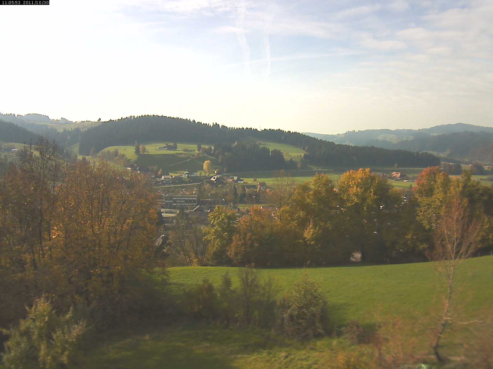 Webcam-Bild: Aussicht vom Dorfberg in Langnau 20111030-110600