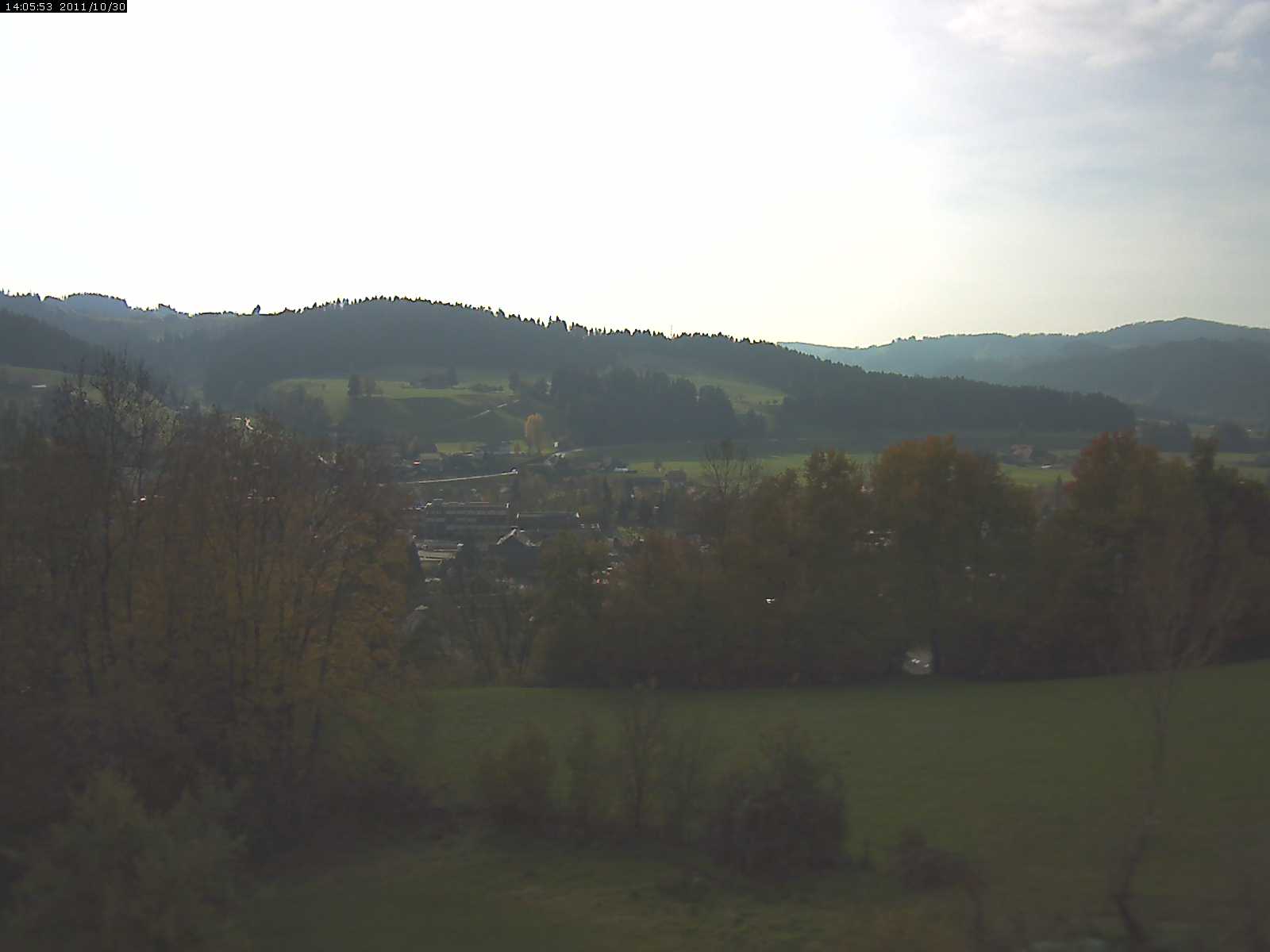 Webcam-Bild: Aussicht vom Dorfberg in Langnau 20111030-140600