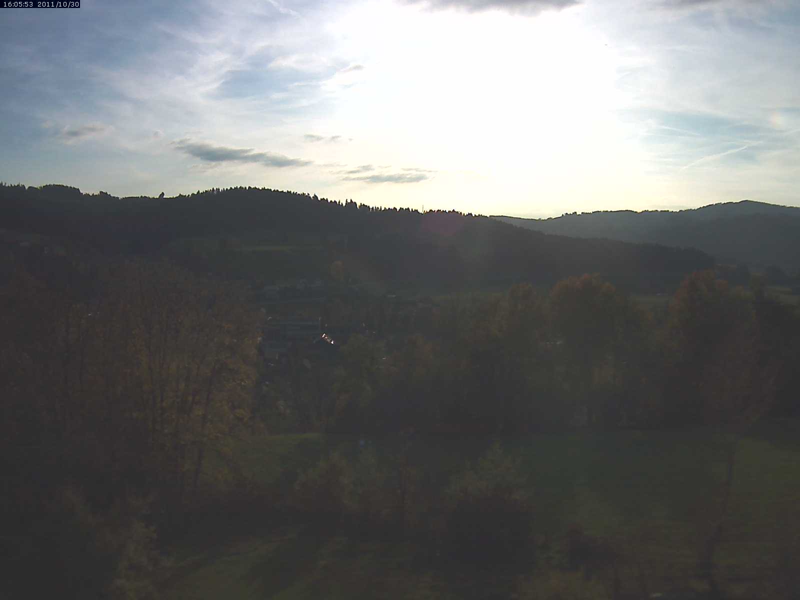 Webcam-Bild: Aussicht vom Dorfberg in Langnau 20111030-160600