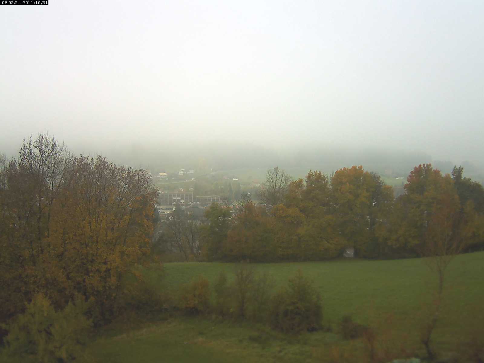Webcam-Bild: Aussicht vom Dorfberg in Langnau 20111031-080600