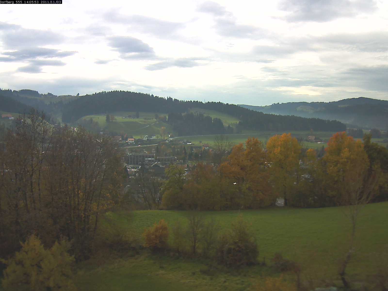 Webcam-Bild: Aussicht vom Dorfberg in Langnau 20111103-140600