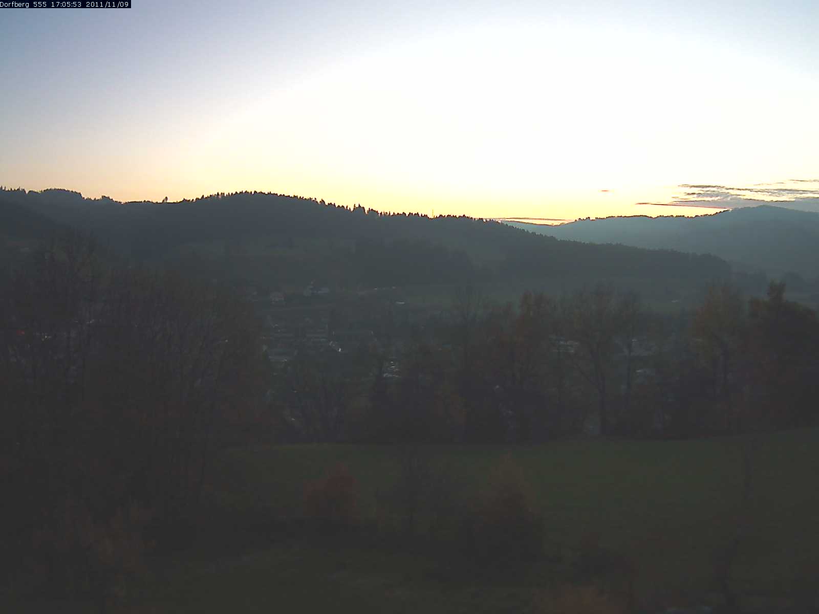 Webcam-Bild: Aussicht vom Dorfberg in Langnau 20111109-170600