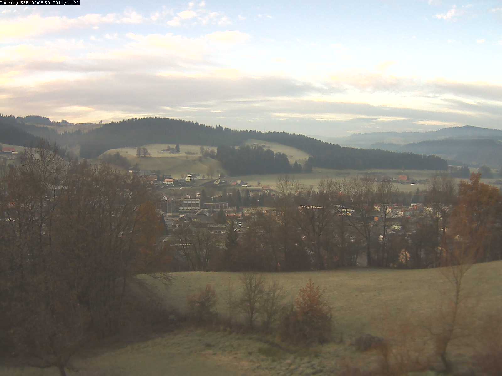 Webcam-Bild: Aussicht vom Dorfberg in Langnau 20111129-080600
