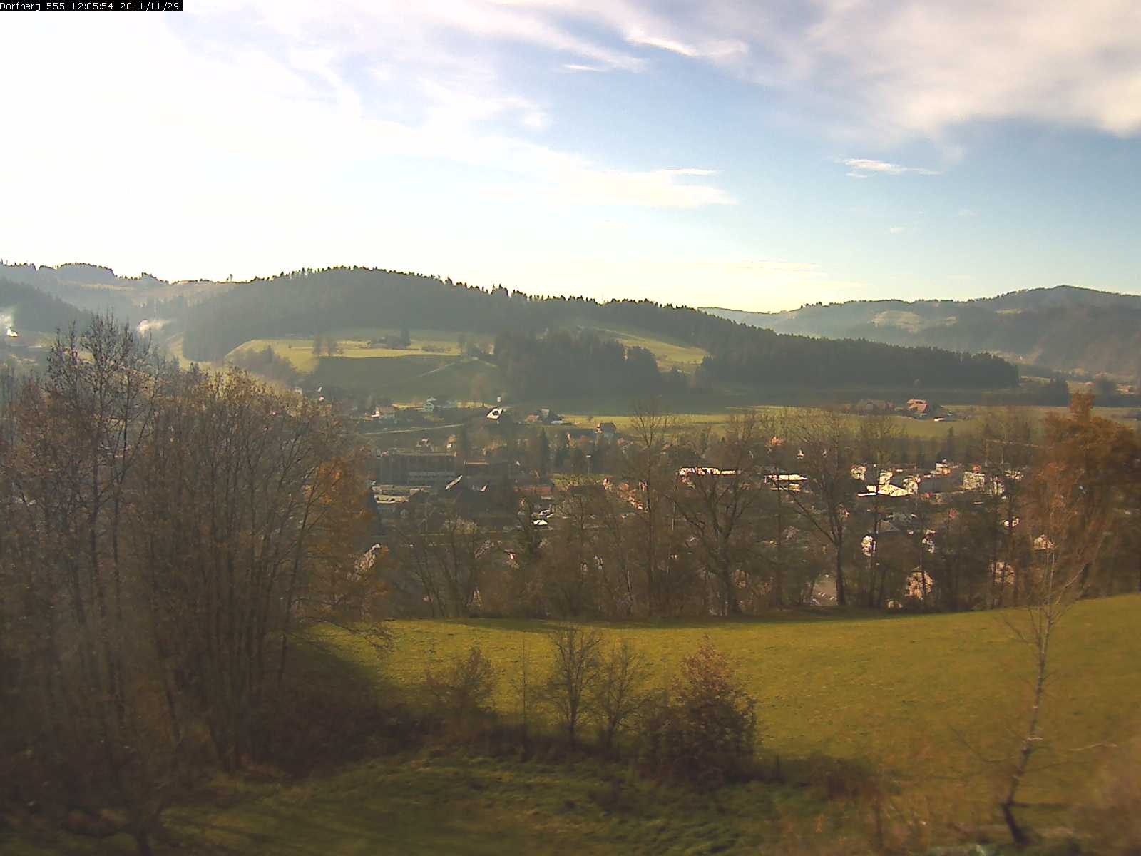 Webcam-Bild: Aussicht vom Dorfberg in Langnau 20111129-120600