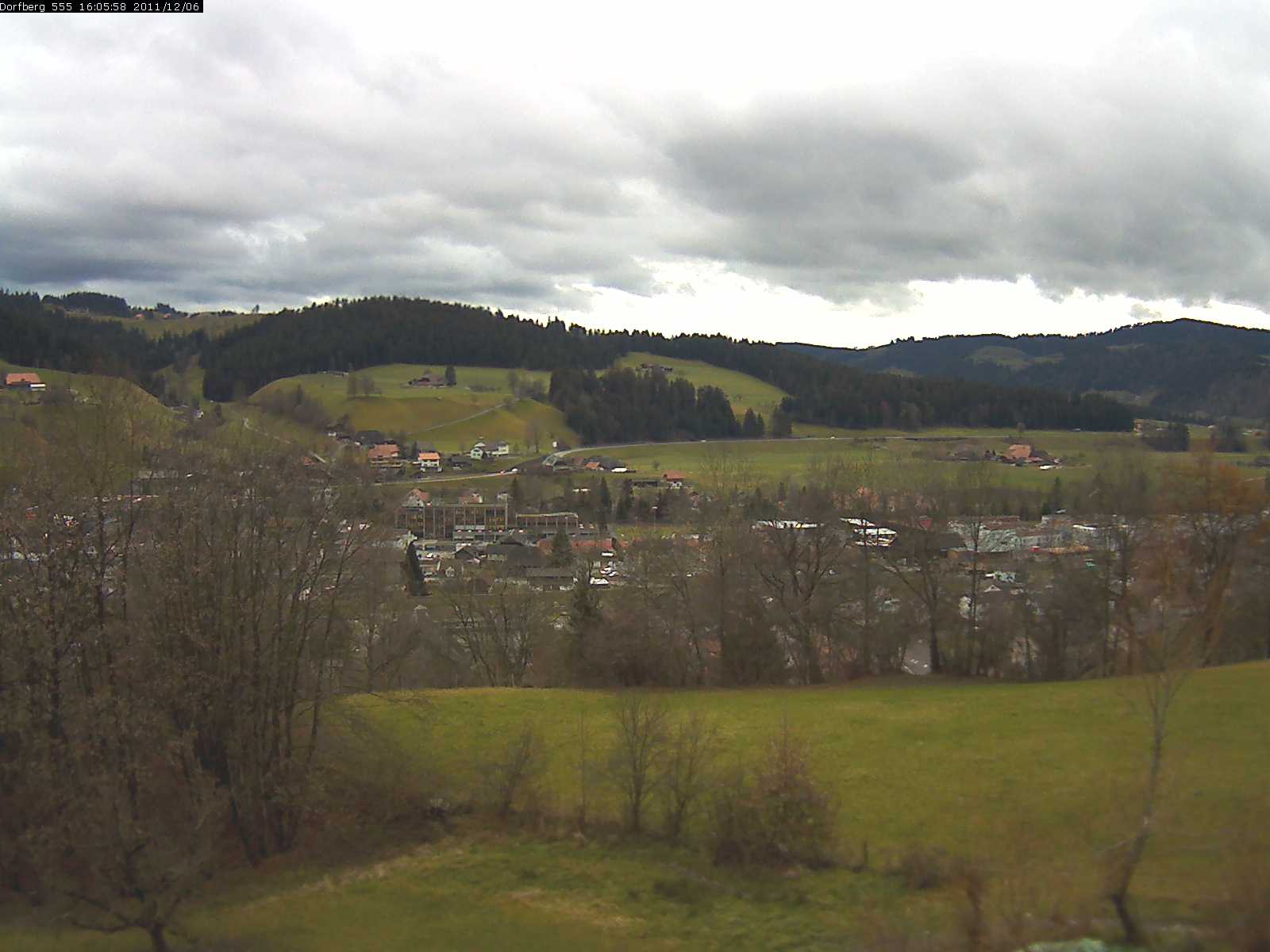 Webcam-Bild: Aussicht vom Dorfberg in Langnau 20111206-160600