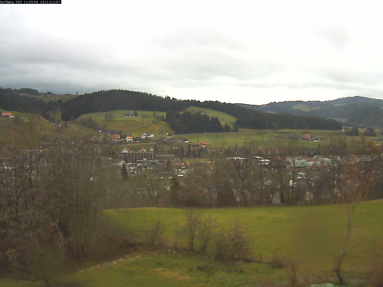 Webcam-Bild: Aussicht vom Dorfberg in Langnau 20111207-110600