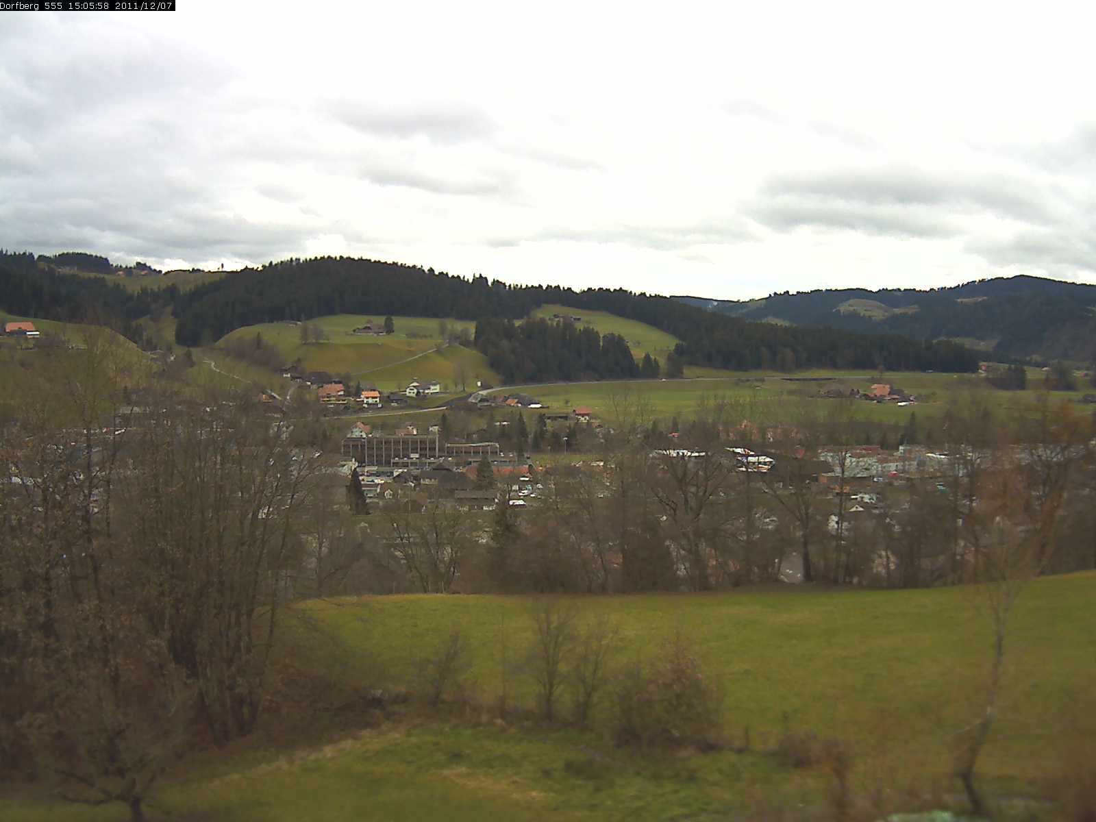 Webcam-Bild: Aussicht vom Dorfberg in Langnau 20111207-150600