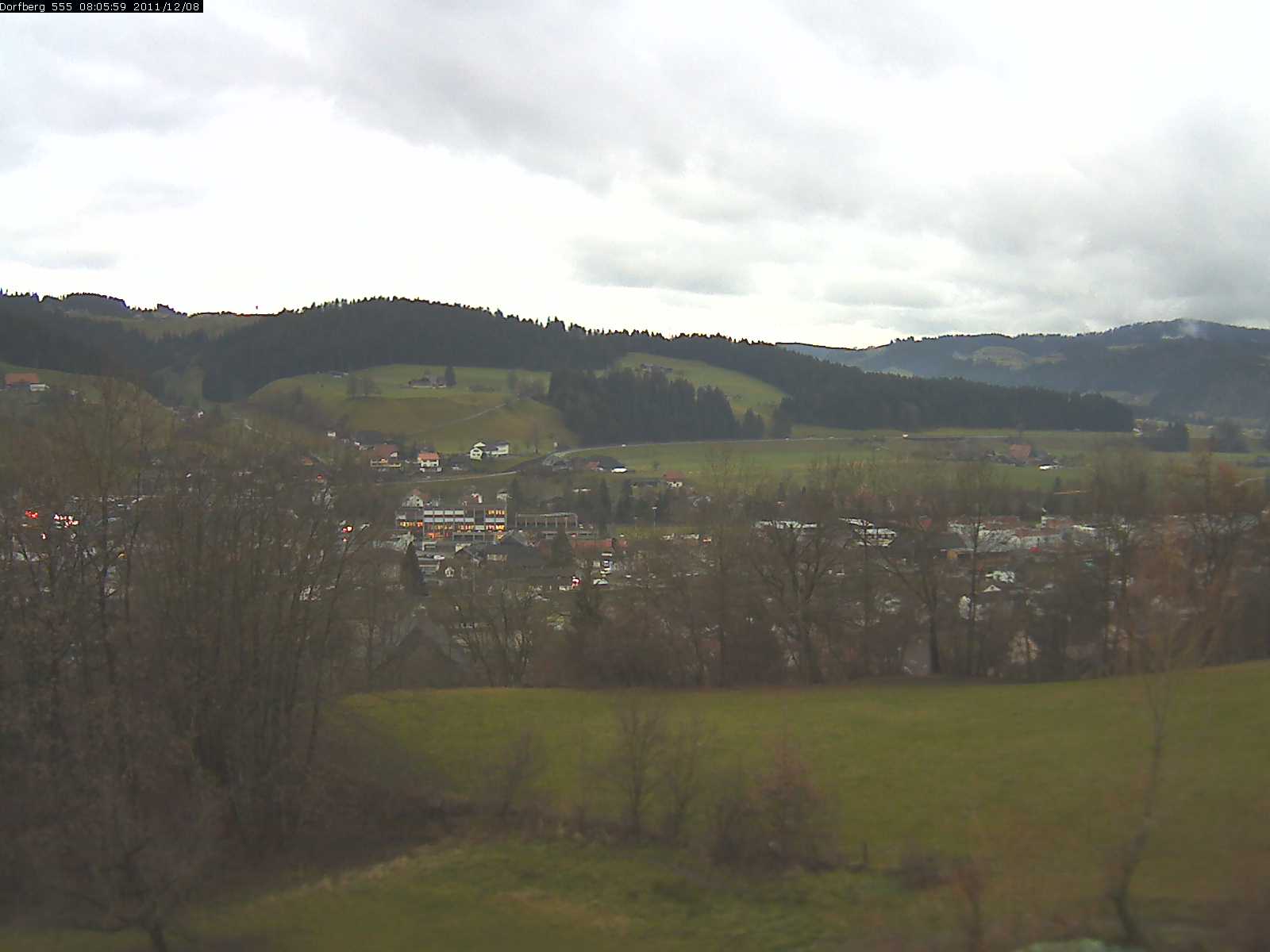 Webcam-Bild: Aussicht vom Dorfberg in Langnau 20111208-080600