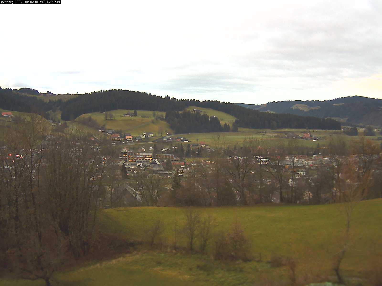 Webcam-Bild: Aussicht vom Dorfberg in Langnau 20111209-080600