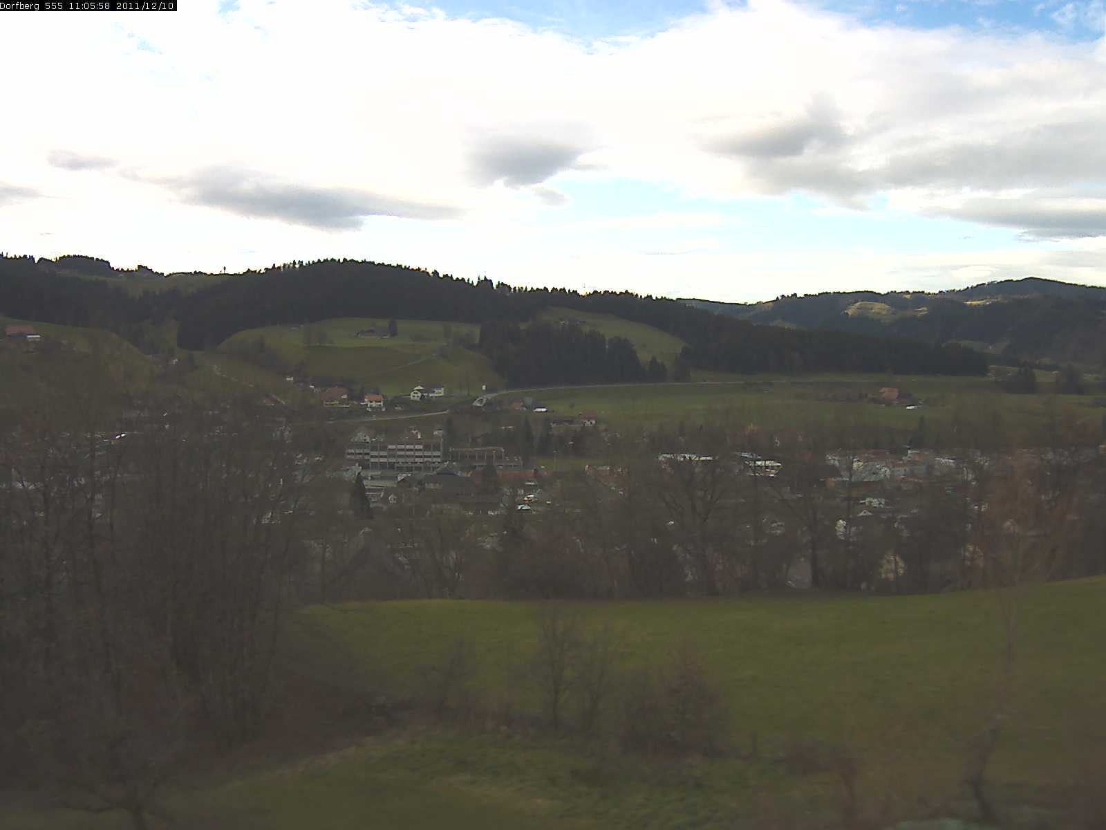 Webcam-Bild: Aussicht vom Dorfberg in Langnau 20111210-110600
