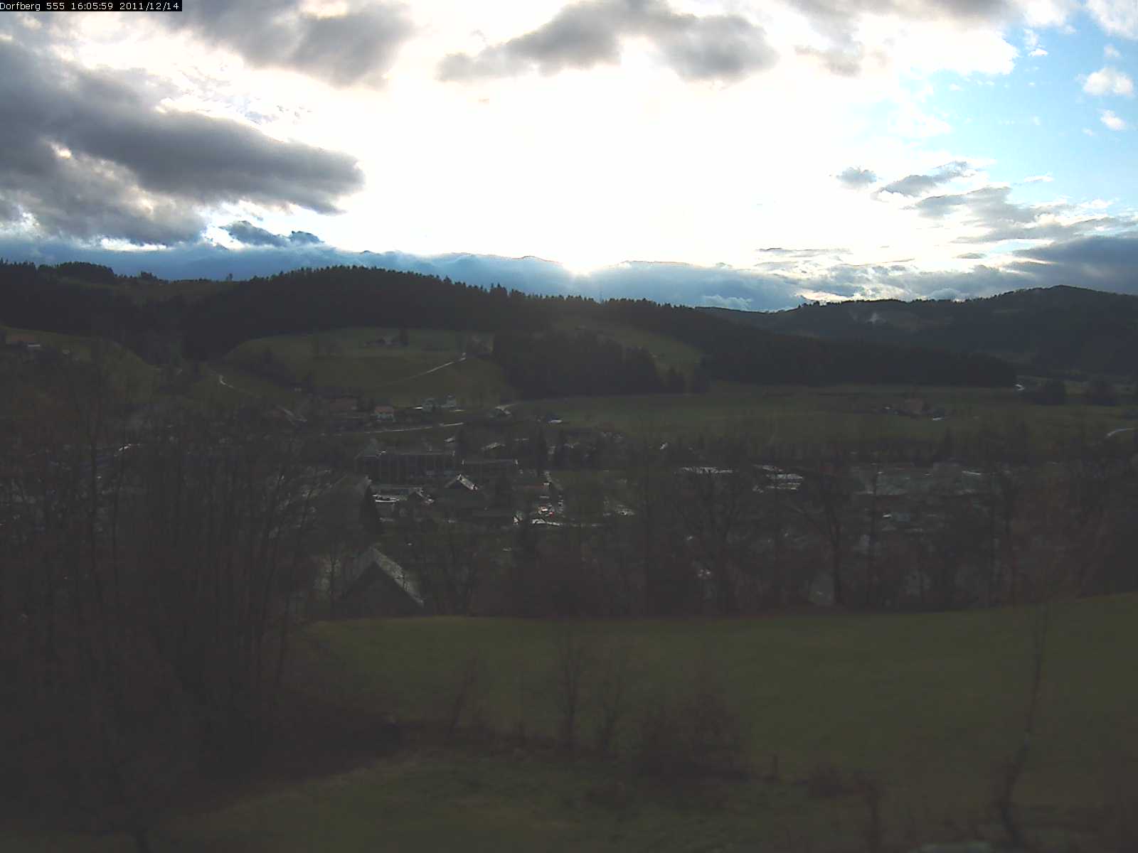 Webcam-Bild: Aussicht vom Dorfberg in Langnau 20111214-160600