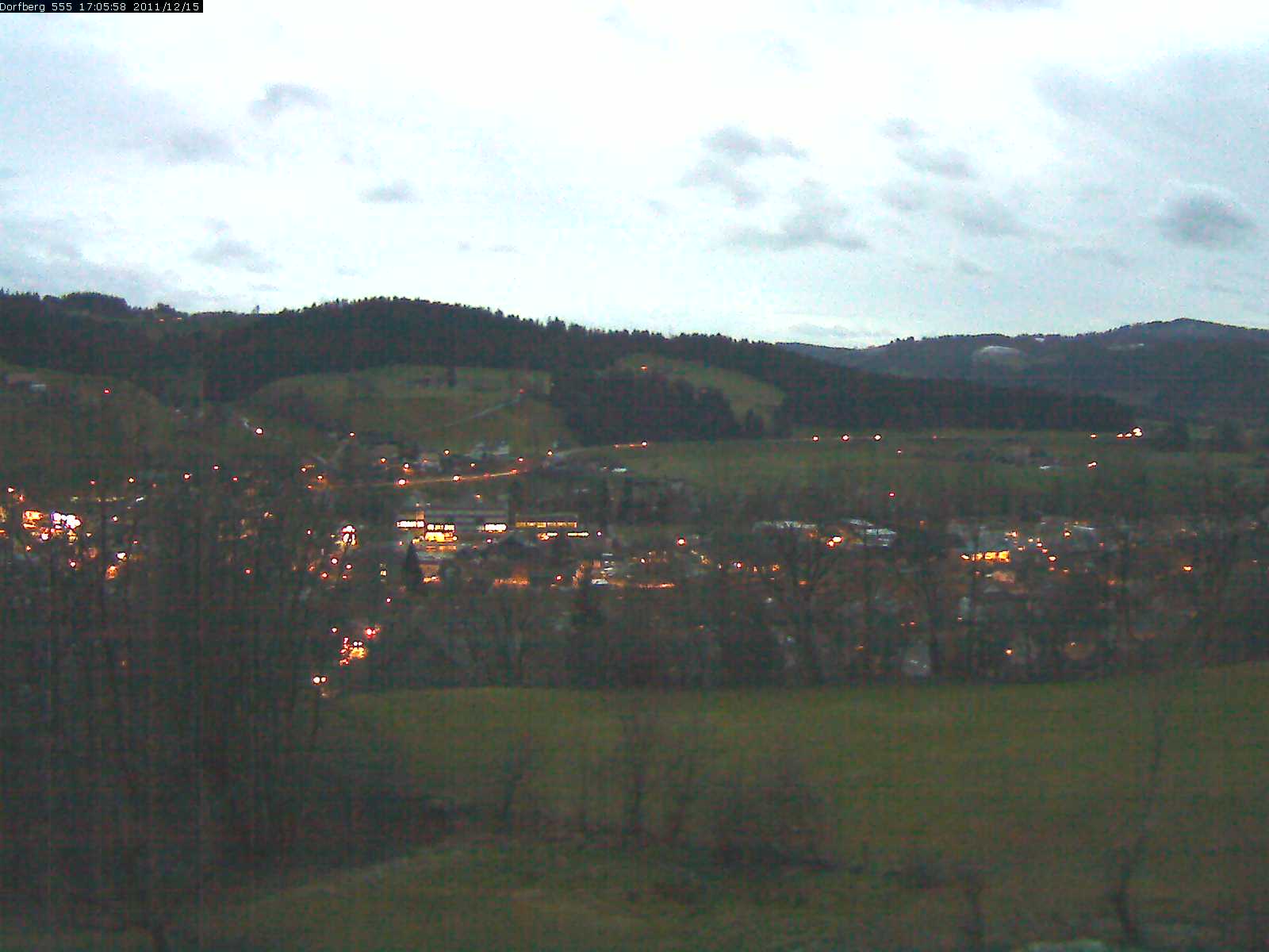 Webcam-Bild: Aussicht vom Dorfberg in Langnau 20111215-170600